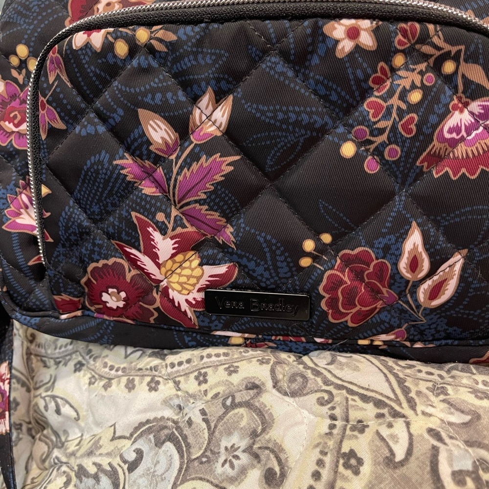 Vera Bradley, crossbody, Garden Dream retired pattern